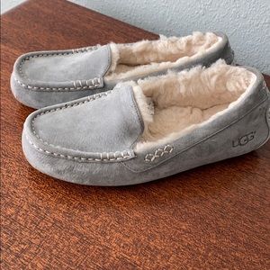Ugg Ansley slip ons